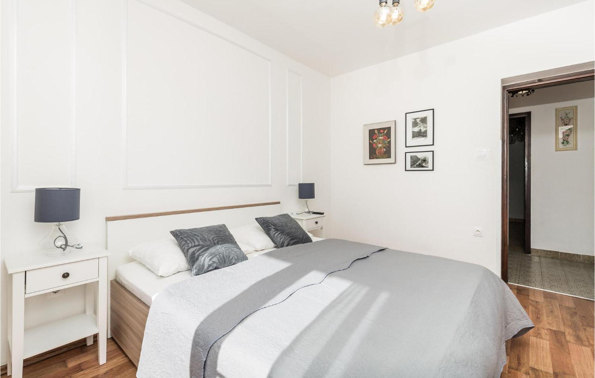 4 Bedroom Awesome Apartment In Sveti Juraj Zewnętrze zdjęcie