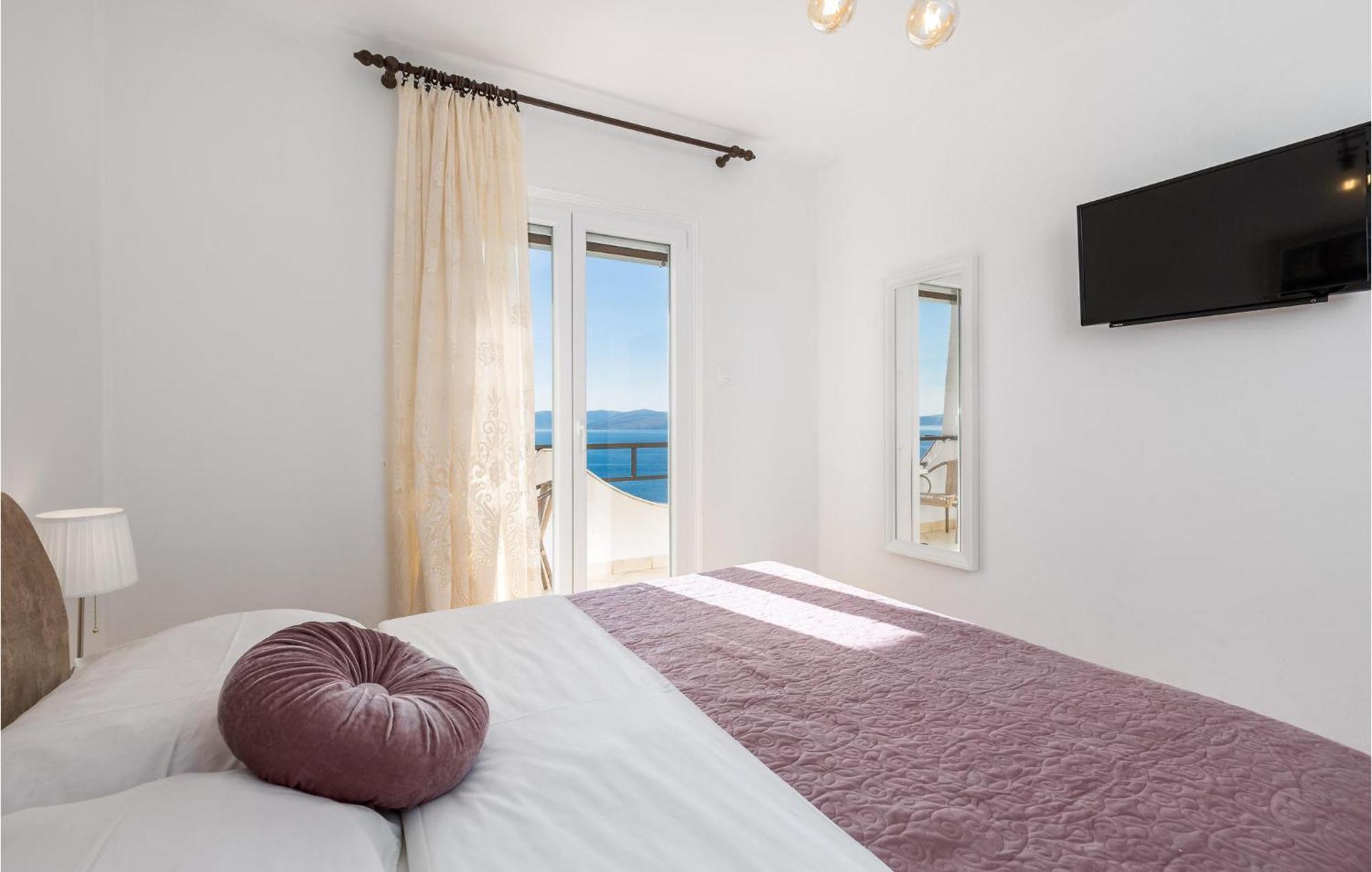 4 Bedroom Awesome Apartment In Sveti Juraj Zewnętrze zdjęcie