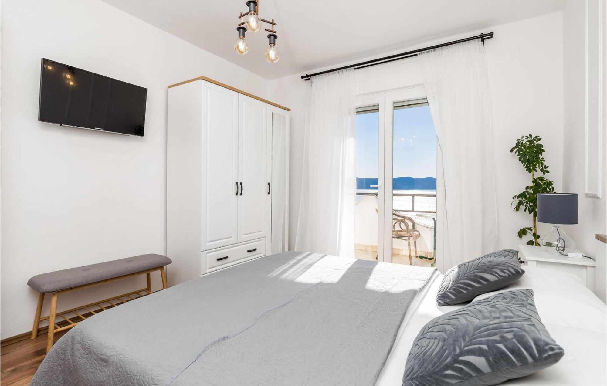 4 Bedroom Awesome Apartment In Sveti Juraj Zewnętrze zdjęcie