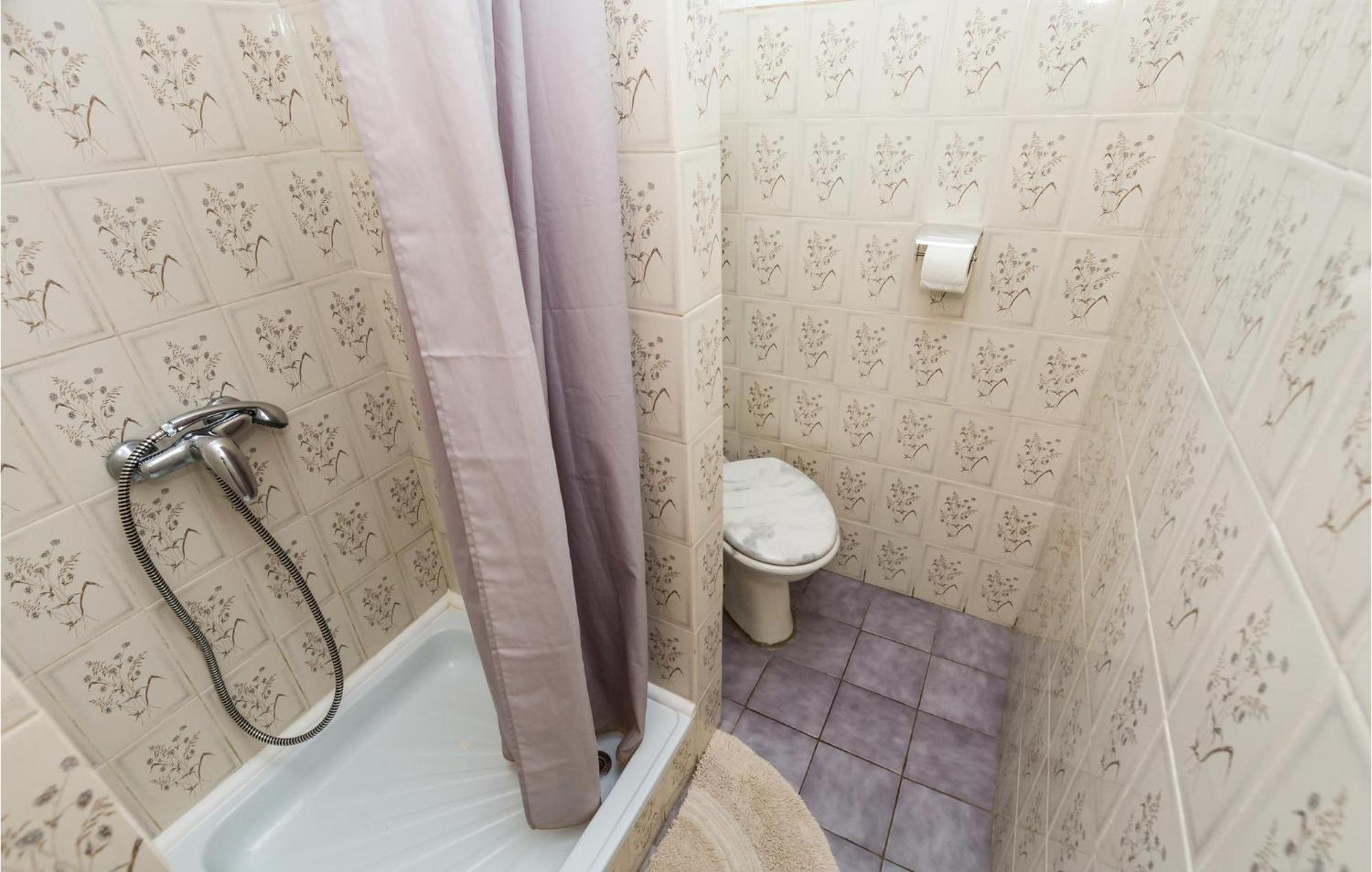 4 Bedroom Awesome Apartment In Sveti Juraj Zewnętrze zdjęcie